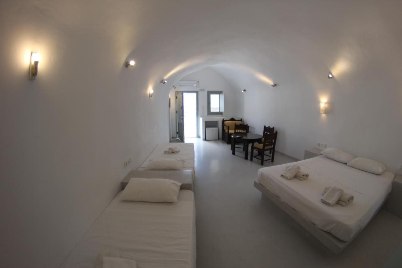 Fira Getaway - Economy Basement Rooms Εξωτερικό φωτογραφία