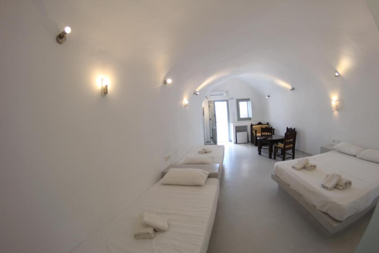Fira Getaway - Economy Basement Rooms Εξωτερικό φωτογραφία